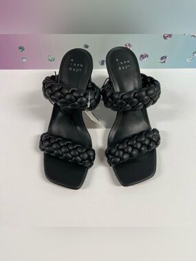 Target Women’s Basil Heels- A new day in Black Size 6